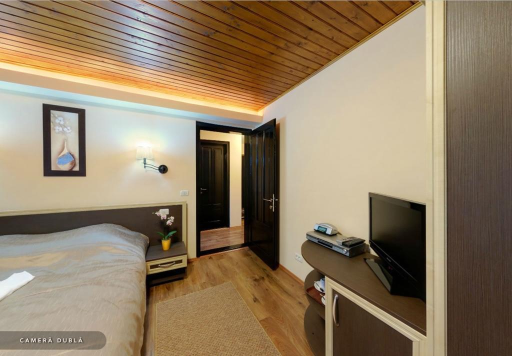 Hotel Hillden Lodge&Restaurant Drumu Carului Zewnętrze zdjęcie